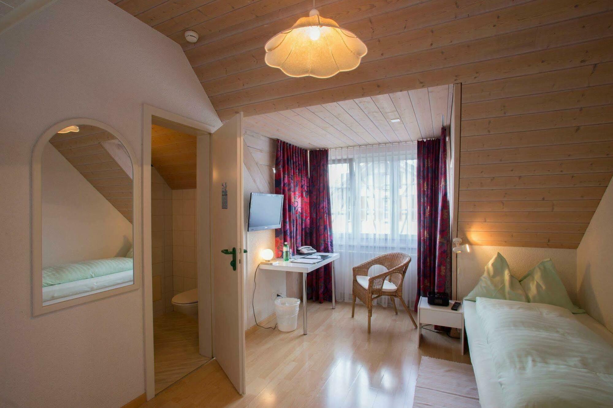 Seminarhotel Linde Stettlen Екстер'єр фото